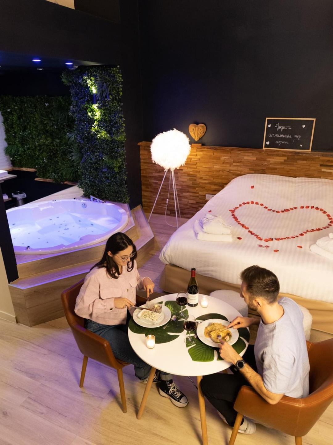 Aparthotel La Parenthèse Envoutée Amiens Esterno foto