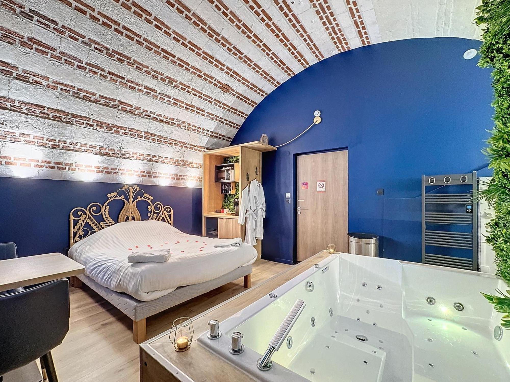 Aparthotel La Parenthèse Envoutée Amiens Esterno foto